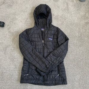 Black Patagonia Women’s Micro Puff Hoody